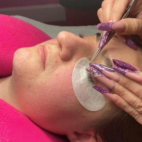 Sguardo Magnetico - Microblading, make-up ed epilazione